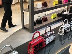 -BALENCIAGA(恒隆广场店)
