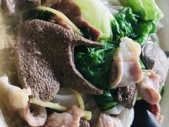 猪杂河粉-荣记拉肠(丽江店)