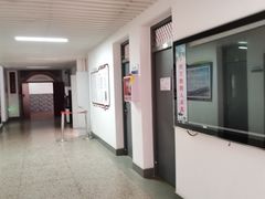 -上海市惠民中学