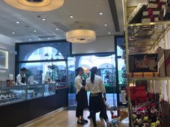-VENCHI 闻绮(上海佛罗伦萨小镇店)