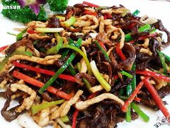 油鸡枞炒肉丝-味道云南·云朵山歌(东方都会广场店)