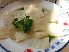 -喜悦小串丹东小黄牛海鲜烧烤大排档(民主广场店)