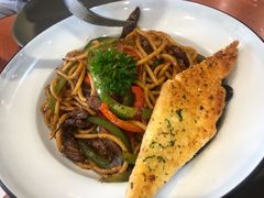 黑椒牛柳炒意面-魏斯理汉堡(西安沣东吾悦店)