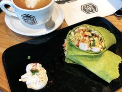 鲜虾牛油果酱卷饼-Moka Bros 摩卡站(嘉华店)