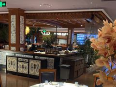 -八府香鸭·啫啫煲(华山路店)