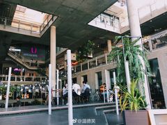 -ROAST coffee & eatery