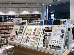 -名创优品(海珠乐峰广场店)