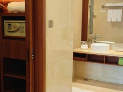 -上海浦东康桥绿地假日酒店