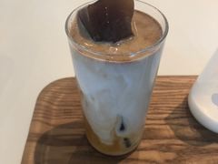 黑砖拿铁-dotcom coffee古点咖啡(致真大厦店)