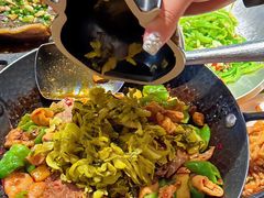 -聚鑫朋酸菜肥肠(九龙仓店)