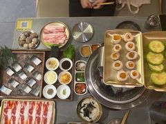 -围炉肉舍•炭烤活鳗•丹东海鲜烤肉(步行街店)