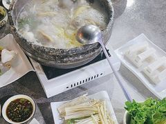 -墨脱石锅椰子鸡•香草鸭•东山羊(大东海店)