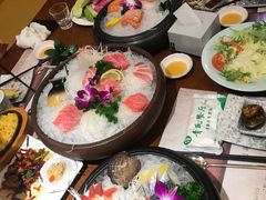 -青瓦餐厅·生鱼片·韩园烤肉(西塔店)