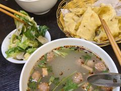 -何胖子丸子汤(南海街店)