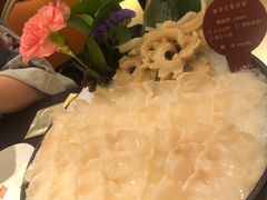 加拿大象拔蚌-協成海鮮火鍋(老店)