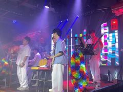 -喜鹊音乐酒馆(西街店)