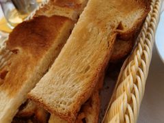 夏威夷果仁面包-弘雅饭店