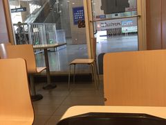 -麦当劳(轻轨曹杨路店)
