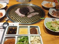 -唯成•韩国炭火烤肉 유성고기