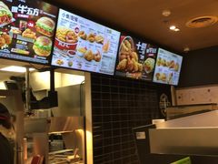 -肯德基(中纬店)