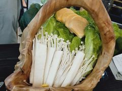 -东椰·海南椰子鸡火锅(朝阳门店)