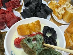 -李与白包子铺(桐梓林店)