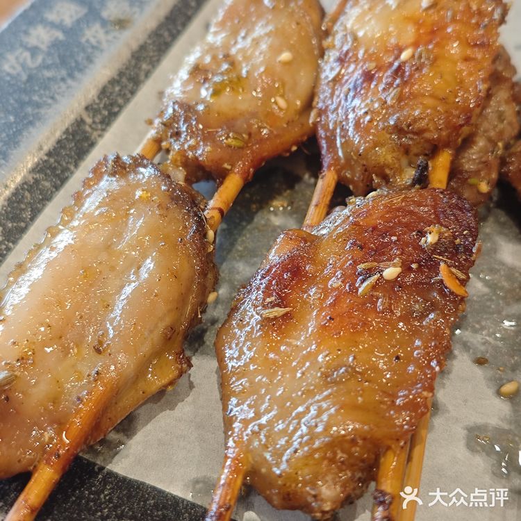 让我惦记了十多年的烧烤,果然还很出色