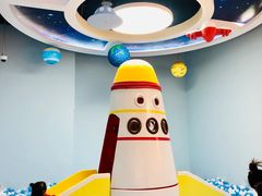 -小门牙好性格托育(北外滩中心)