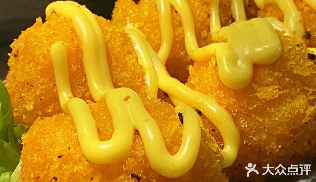 相约云端，坐夕阳里看城市的衰弱