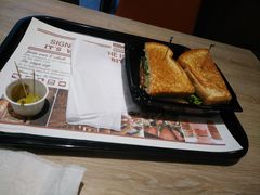 -The Habit Burger Grill 哈比特汉堡(爱琴海店)