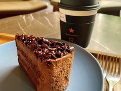 黑巧绵绵蛋糕-星巴克臻选(深圳万象天地旗舰店)