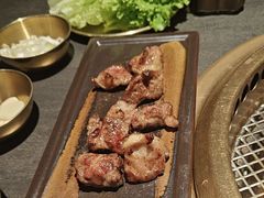 -铭牛烧肉·和牛海鲜自助(高新月牙湖店)