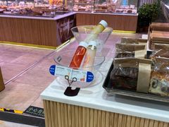 面包甜点陈列柜-巴黎贝甜(华堂新辰汇店)