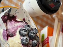 蓝莓可颂-HOT CRUSH趁热集合·现烤面包(环球港店)