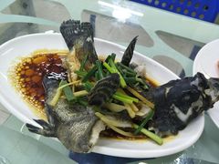 -小辣妹川味海鲜加工店(第一市场椰风巷店)