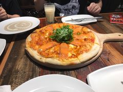 新鲜三文鱼奶油芝士披萨-斯比特花园西餐厅(东方商厦店)