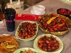 -巴厘龙虾·榜首油焖大虾(洞庭·艺术洋房店)