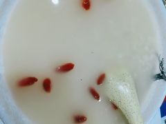 荷叶粥-穆得·老周家牛肉烧饼(普利街店)