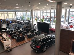 -天津波士信达奔驰4S店(卫津南路店)