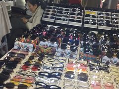 -吴山路夜市