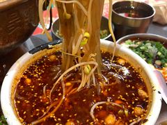 -成都你六姐·牛肉冒菜(城市集市合生汇店)