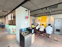 -麦当劳(展览路店)