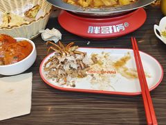 -胖哥俩肉蟹煲(济南世茂国际广场店)