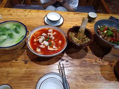 -老滇山寨•云南特色菜•地方菜•民族风情歌舞表演(金碧店)