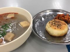 -中央民族大学学生食堂