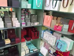 -泰康仰忠精品批发城