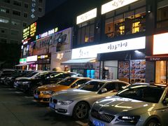 -天乐广场(食多滋美食城店)