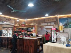 -荷香居(洞企石路店)
