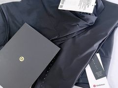 -lululemon(上海浦东IFC店)