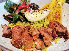 煎牛肉配坚果米饭能量碗-Wagas(凤凰汇店)